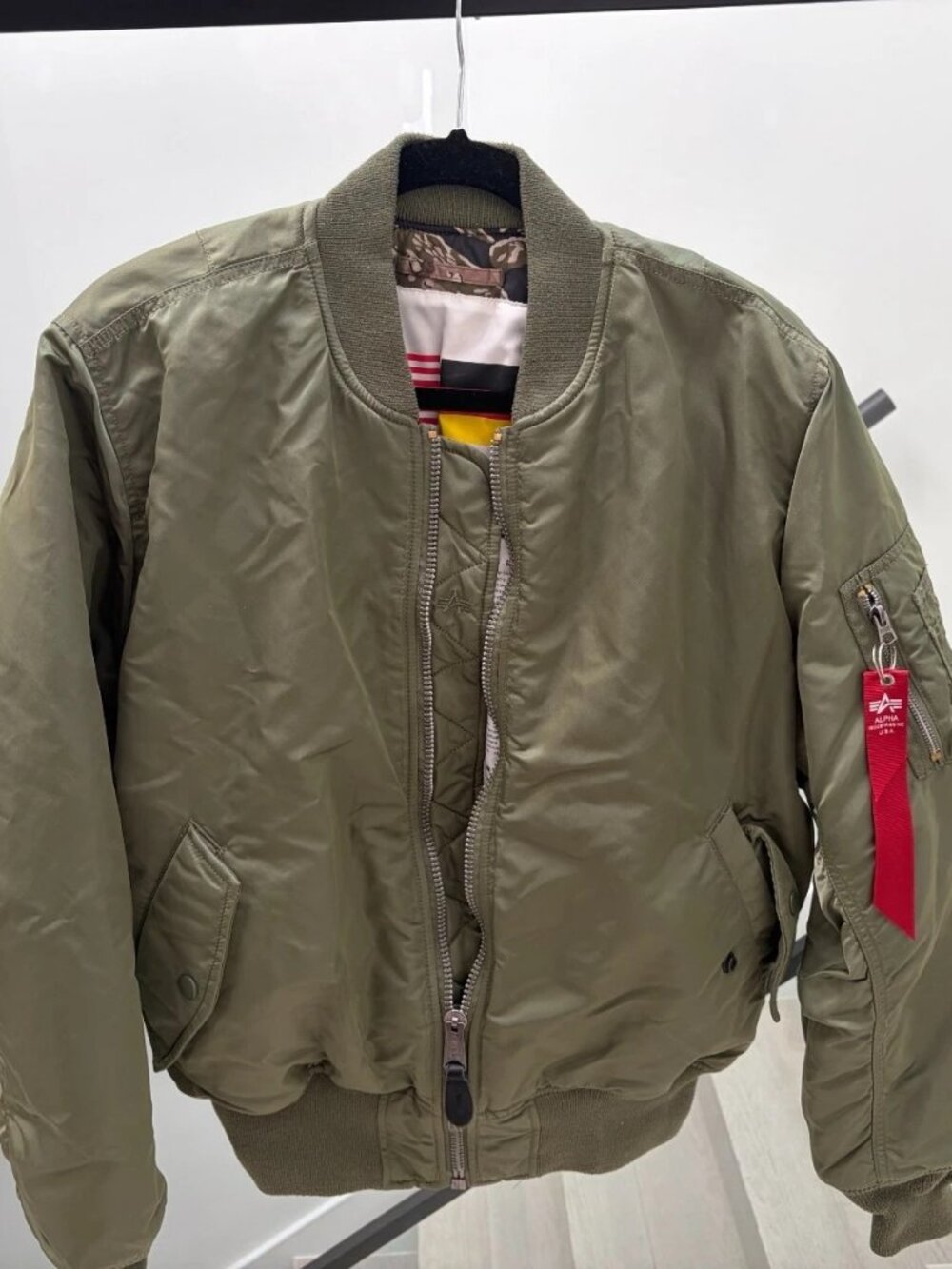 Alpha Industries Reversible Bomber Jacket Large Olive Green Camouflage